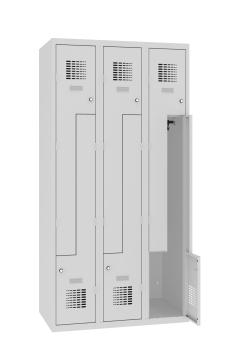 Preview: Lichtgrauer Z – Garderobenschrank vor einem weißen Hintergrund mit insgesamt 6 Fächern, jeweils 2 der Fächer laufen ineinander. Wahlweise mit Zylinder oder Drehriegel. Als Aufbewahrung von Kleidung und persönlichen Gegenständen geeignet.